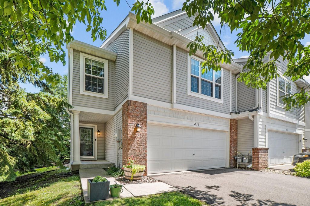 5036 Bluff Heights Trail SE, Prior Lake, MN 55372