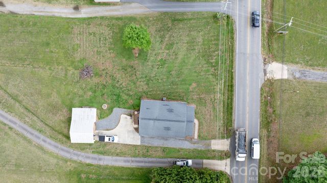 3941 Springs Road, Conover, NC 28613