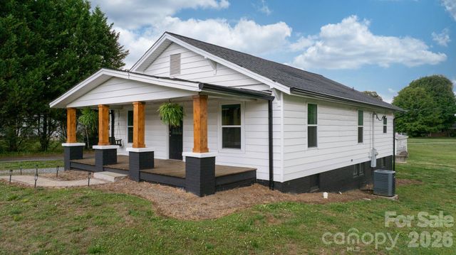 3941 Springs Road, Conover, NC 28613