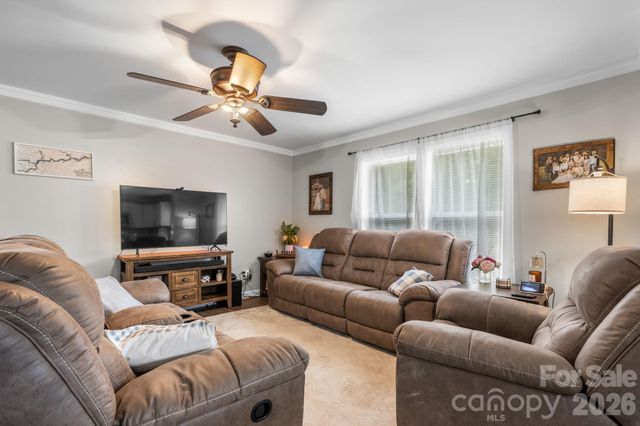 3941 Springs Road, Conover, NC 28613