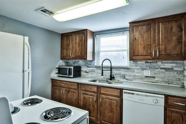 1827 E Lindsey Street 3, Norman, OK 73071