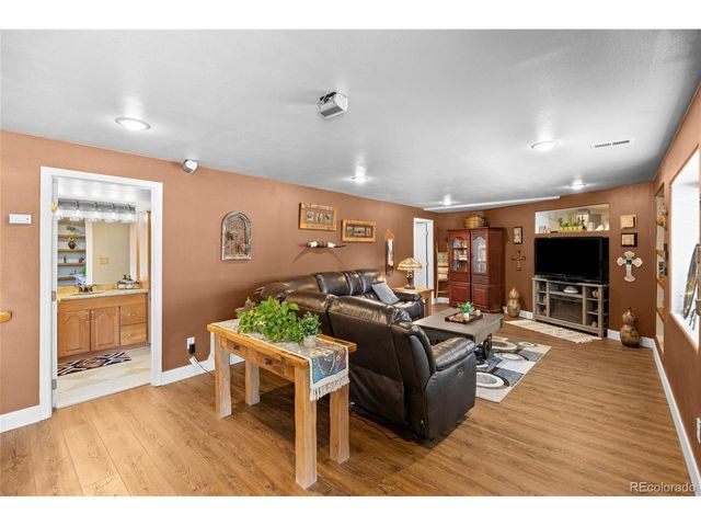 36736 View Ridge Dr, Elizabeth, CO 80107