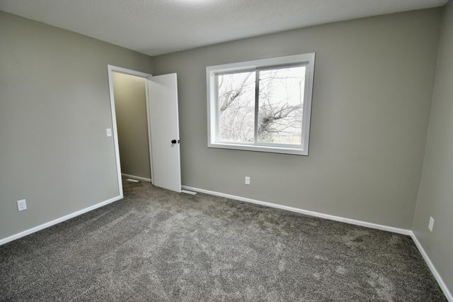 613 7th Street S, Sartell, MN 56377