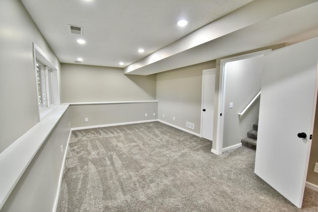 613 7th Street S, Sartell, MN 56377