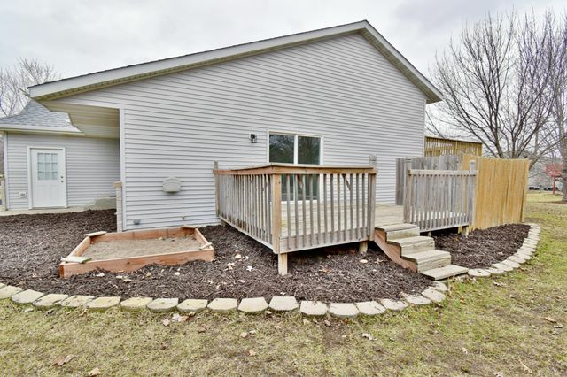 613 7th Street S, Sartell, MN 56377