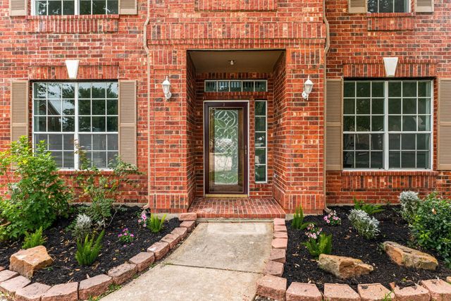 8410 Columbus Ct, Pearland, TX 77584