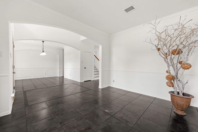 8410 Columbus Ct, Pearland, TX 77584