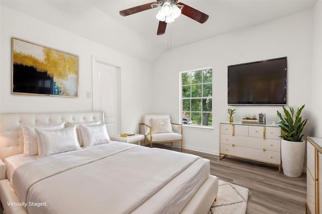 8410 Columbus Ct, Pearland, TX 77584