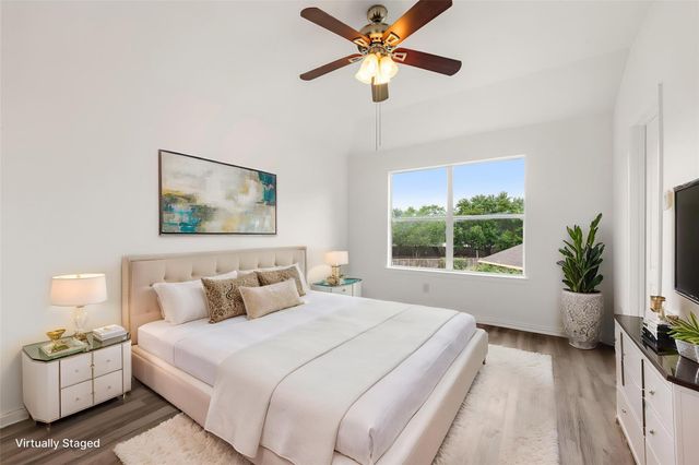 8410 Columbus Ct, Pearland, TX 77584