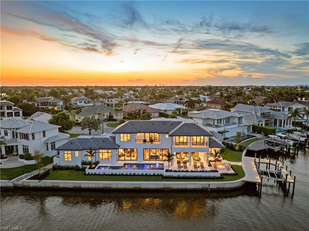 2375 Snook DR, NAPLES, FL 34102 — exterior