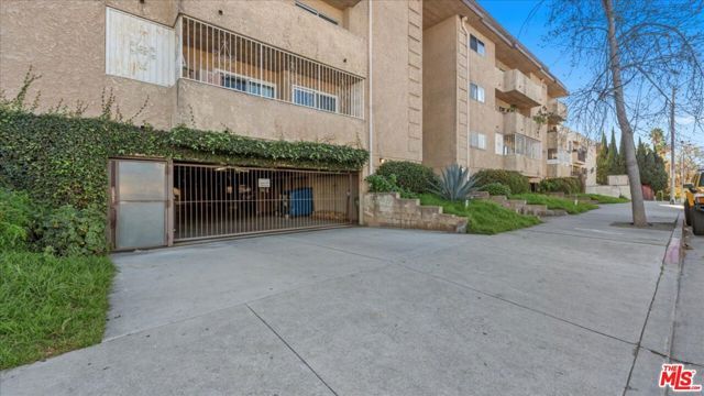 200 S Reno Street 310, Los Angeles, CA 90057
