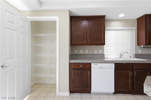 6713 Philharmonic Avenue, Las Vegas, NV 89139