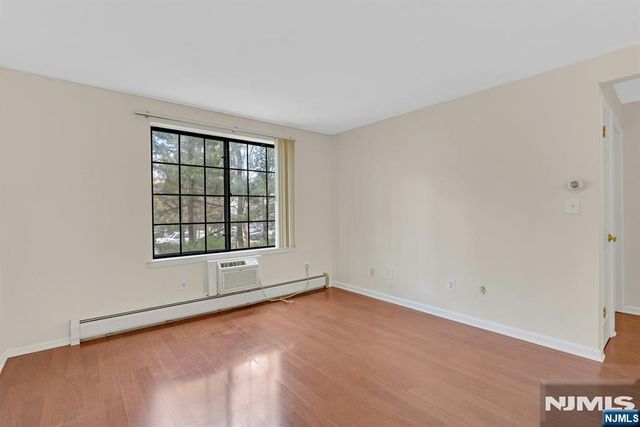 1419 Faulkner Court, Mahwah, NJ 07430
