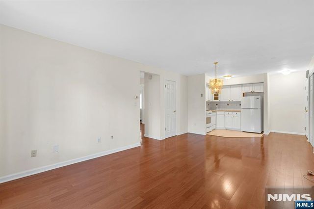1419 Faulkner Court, Mahwah, NJ 07430