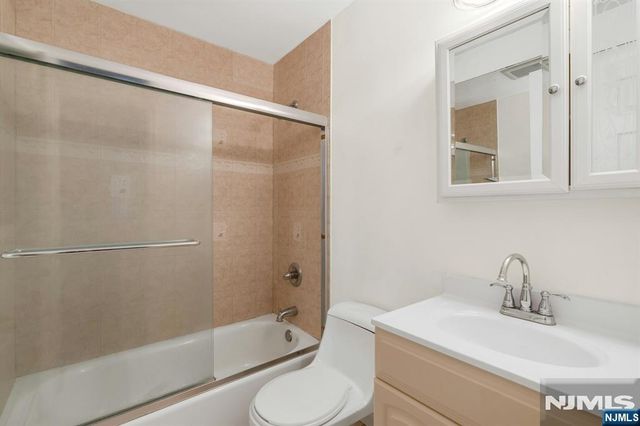 1419 Faulkner Court, Mahwah, NJ 07430