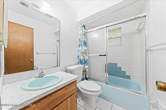 2066 Acacia Street NE, Palm Bay, FL 32905