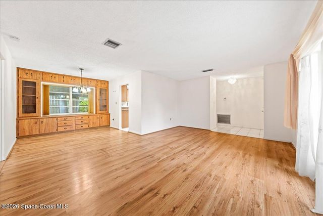 2066 Acacia Street NE, Palm Bay, FL 32905