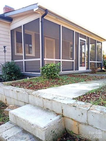 170 Proctor School Road, Mooresboro, NC 28114