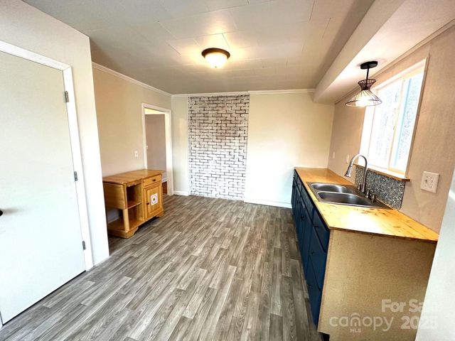 170 Proctor School Road, Mooresboro, NC 28114