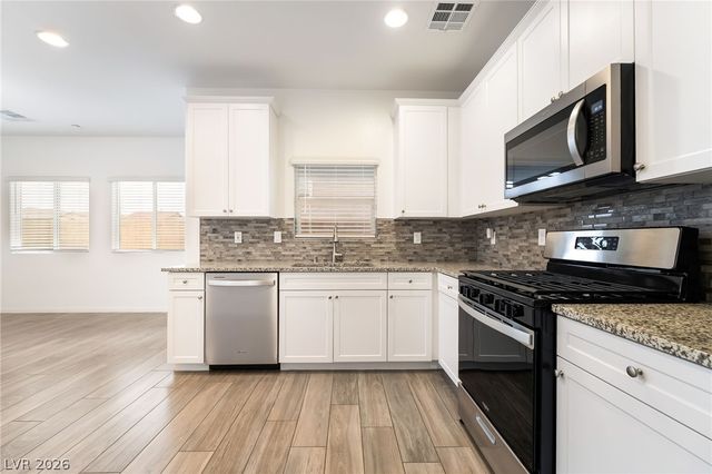 410 Desert Cadence Street, Henderson, NV 89011