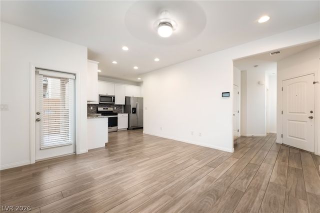 410 Desert Cadence Street, Henderson, NV 89011