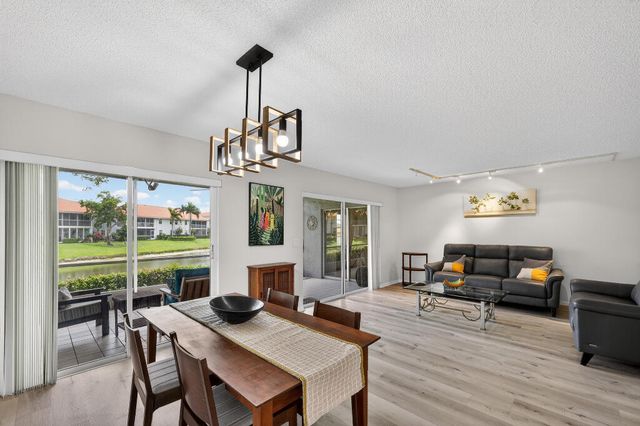 7634 Majestic Palm Drive 101, Boynton Beach, FL 33437