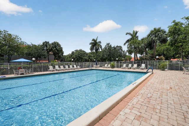 7634 Majestic Palm Drive 101, Boynton Beach, FL 33437