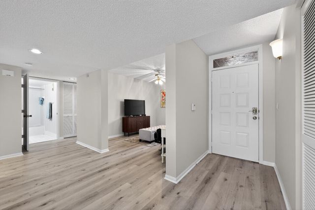 7634 Majestic Palm Drive 101, Boynton Beach, FL 33437