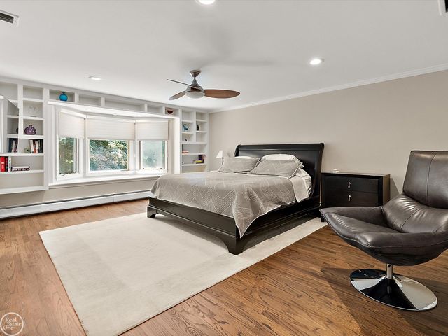 4547 Valleyview Drive, West Bloomfield, MI 48323