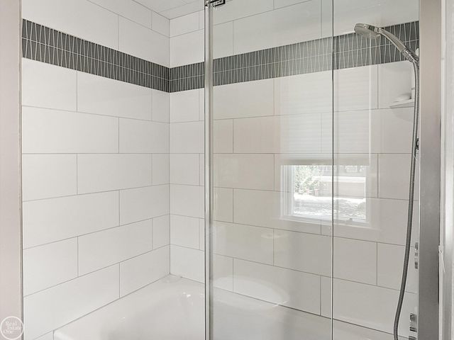 4547 Valleyview Drive, West Bloomfield, MI 48323
