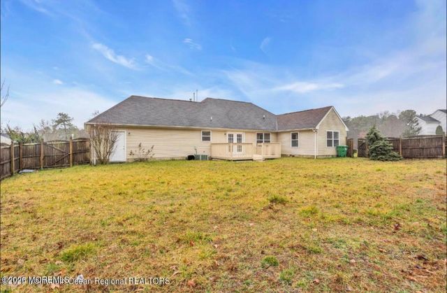 5 Laketree Court, Manchester, NJ 08759