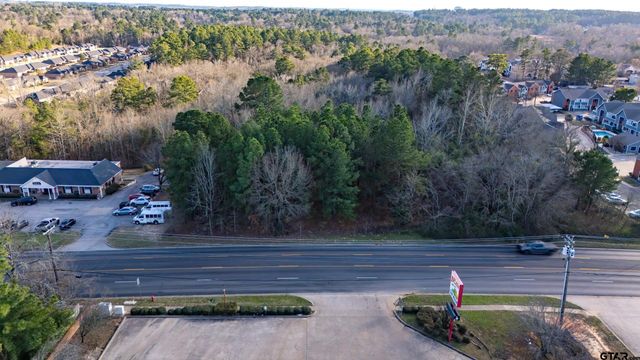 2043 Shiloh Rd, Tyler, TX 75703