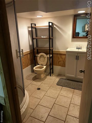 26751 Newport Avenue, Warren, MI 48089