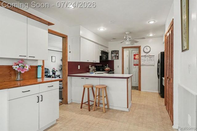 26751 Newport Avenue, Warren, MI 48089
