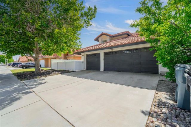 43903 5th East, Lancaster, CA 93535