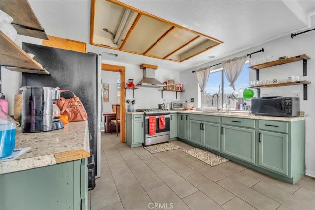 43903 5th East, Lancaster, CA 93535