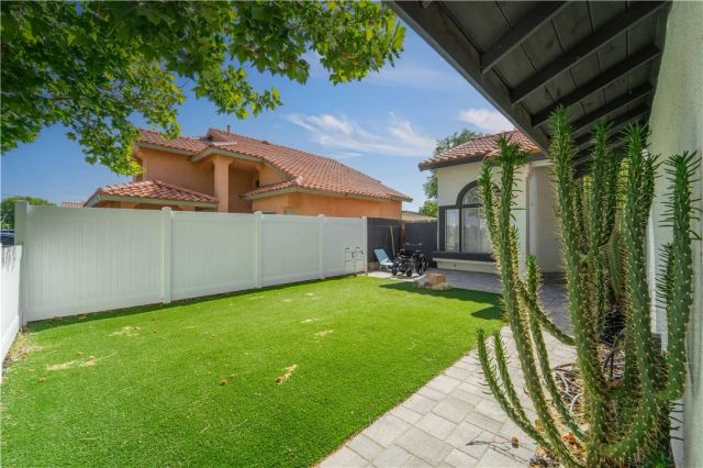 43903 5th East, Lancaster, CA 93535