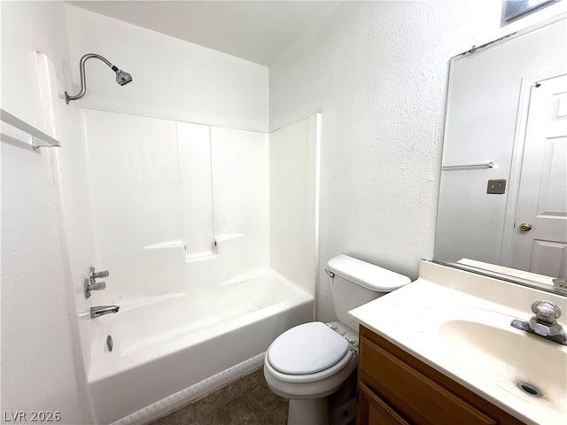 2220 La Sombra Street, Las Vegas, NV 89108