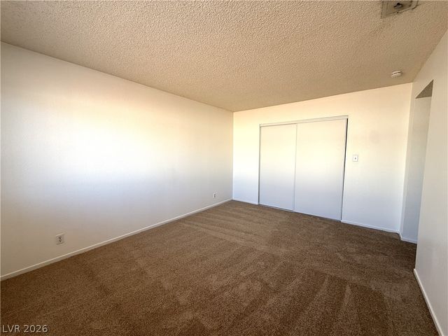 2220 La Sombra Street, Las Vegas, NV 89108
