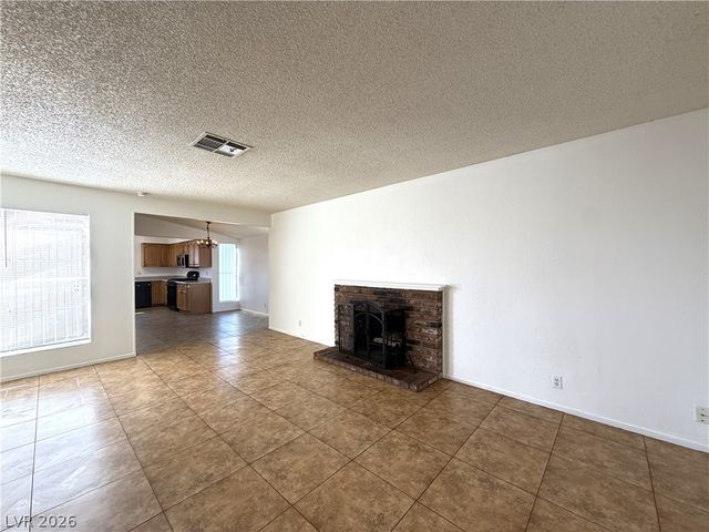 2220 La Sombra Street, Las Vegas, NV 89108