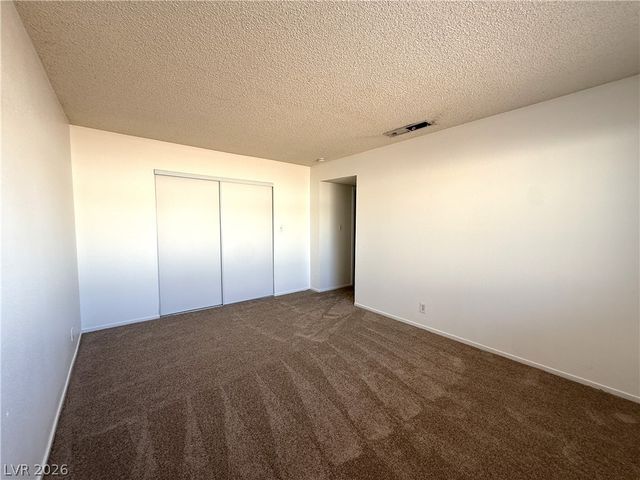 2220 La Sombra Street, Las Vegas, NV 89108