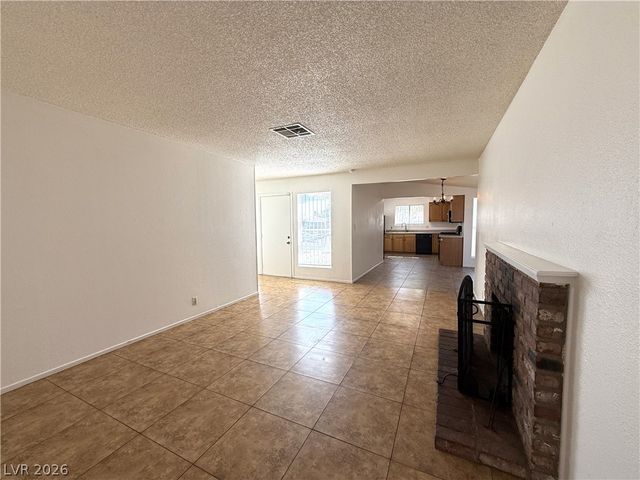 2220 La Sombra Street, Las Vegas, NV 89108