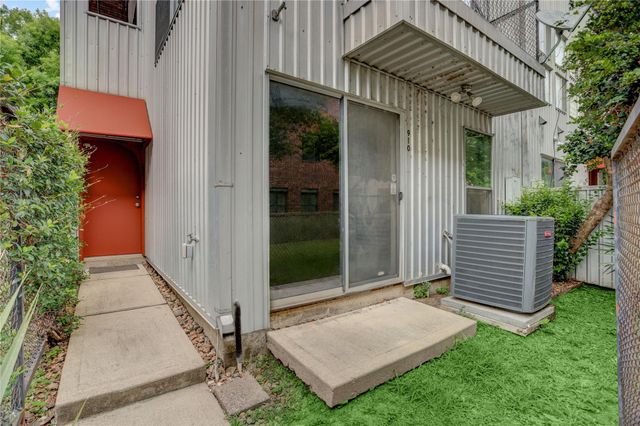 910 Ruthven Street, Houston, TX 77019