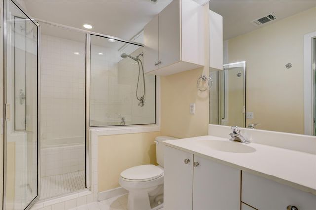 910 Ruthven Street, Houston, TX 77019