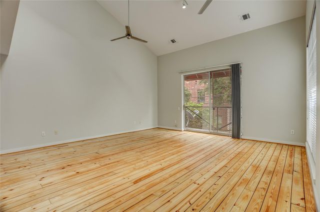 910 Ruthven Street, Houston, TX 77019