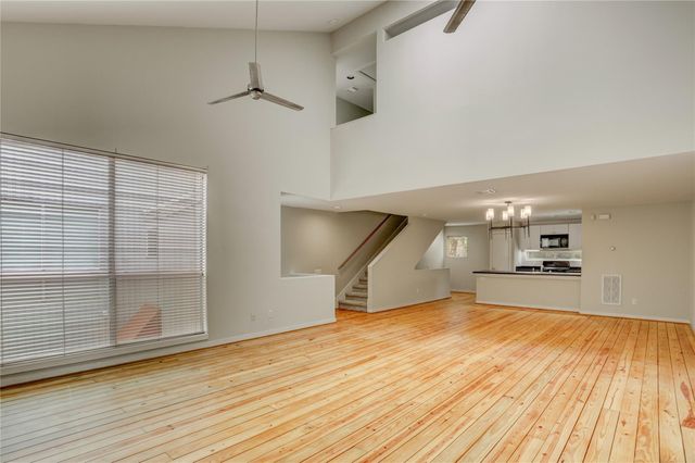 910 Ruthven Street, Houston, TX 77019
