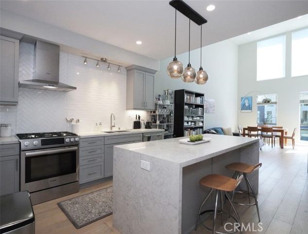 1920 S Pacific Coast 304, Redondo Beach, CA 90277