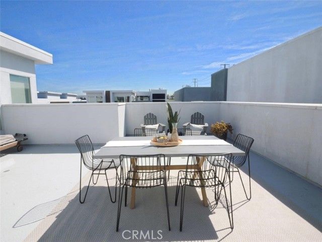 1920 S Pacific Coast 304, Redondo Beach, CA 90277