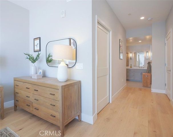 1920 S Pacific Coast 304, Redondo Beach, CA 90277