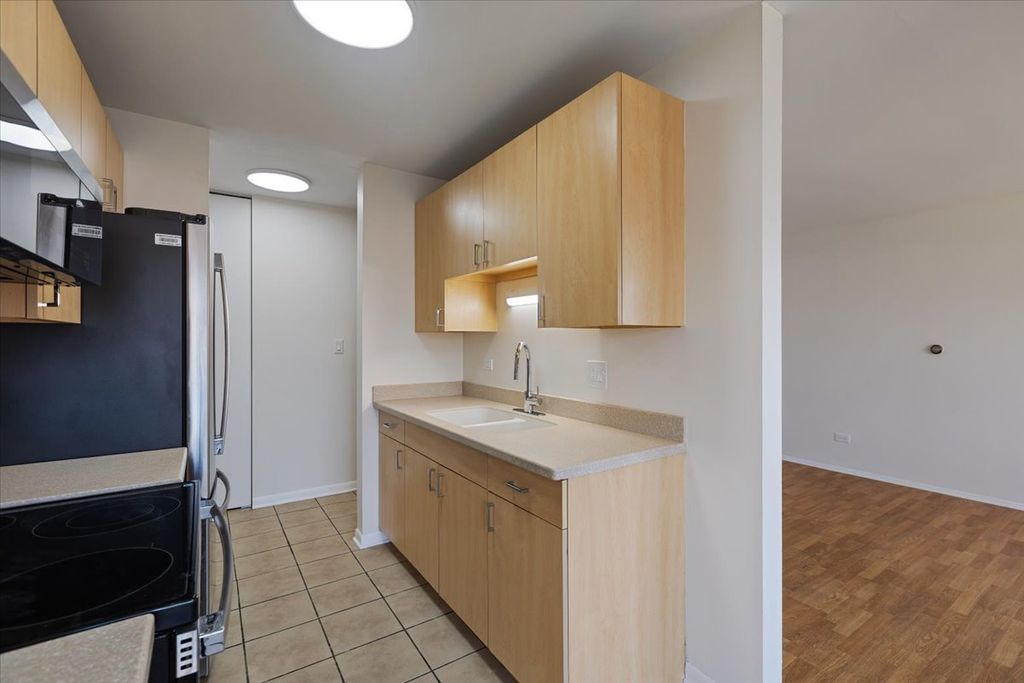 701 S Elmhurst Road H, Des Plaines, IL 60016 — photo 5